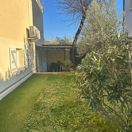 La Petite Garenne - T2 Climatise Et Jardin Prive Appartement