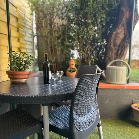 La Petite Garenne - T2 Climatise Et Jardin Prive