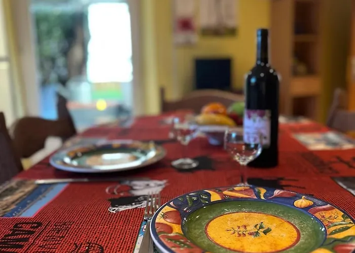 La Petite Garenne - T2 Climatise Et Jardin Prive *